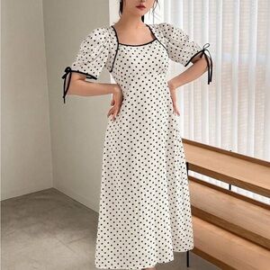 Chic Polka Dot Maxi Dress